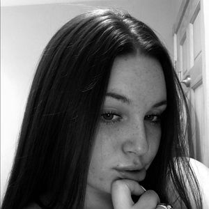 Meet your Posher, Kaylie